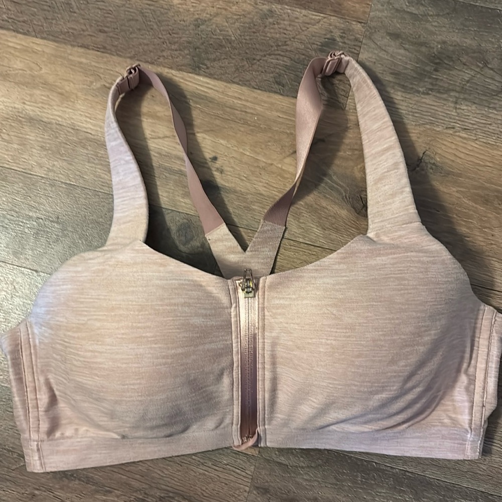 VS sports bra 38D